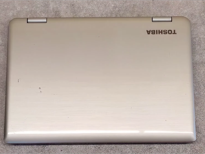 Toshiba Satellite Radius L15W-B1208 | 2-in-1 Touchscreen