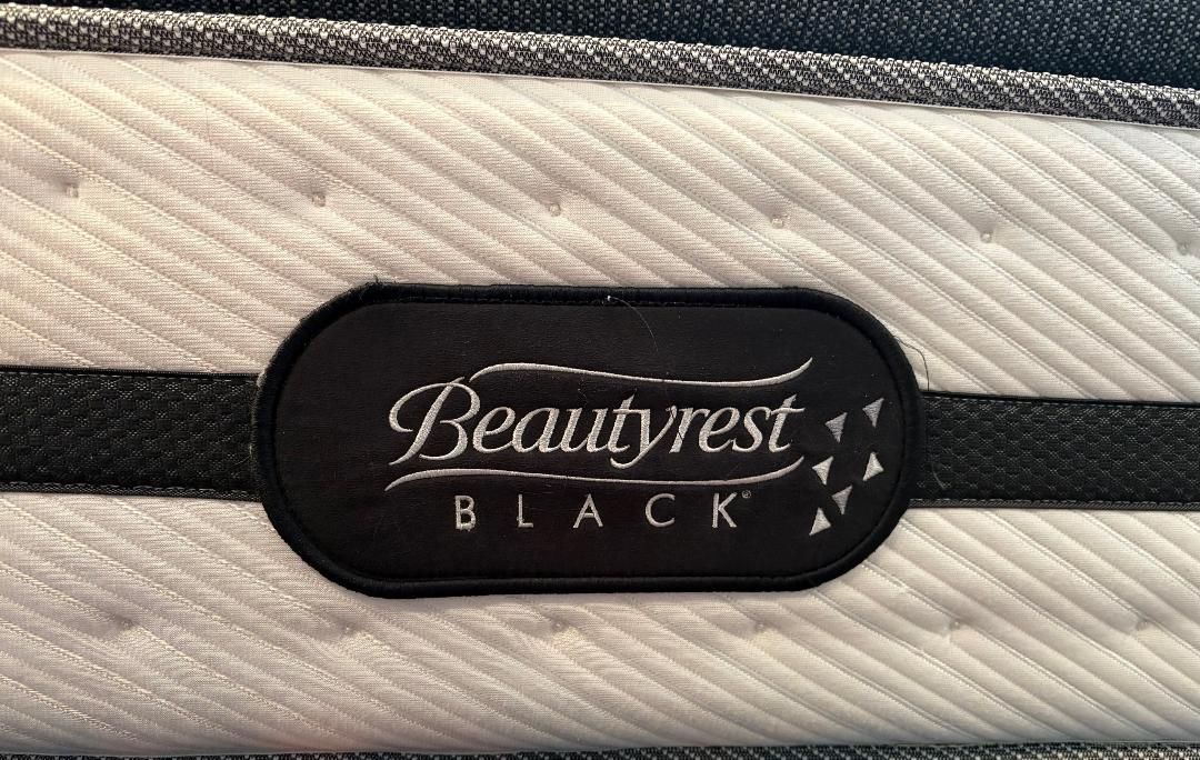 King Beautyrest Black Mattress, Boxspring, Frame