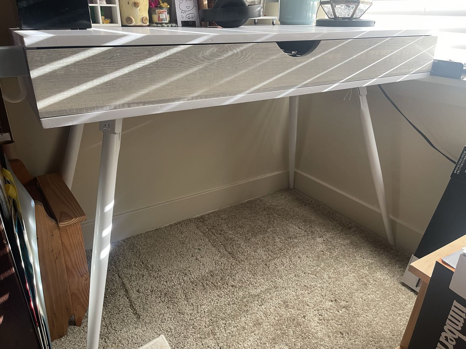 White Foldable Desk OBO