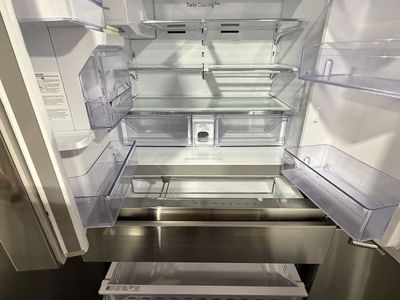 AMAZING DEALS! NICE SAMSUNG 4-DOOR FRIDGE