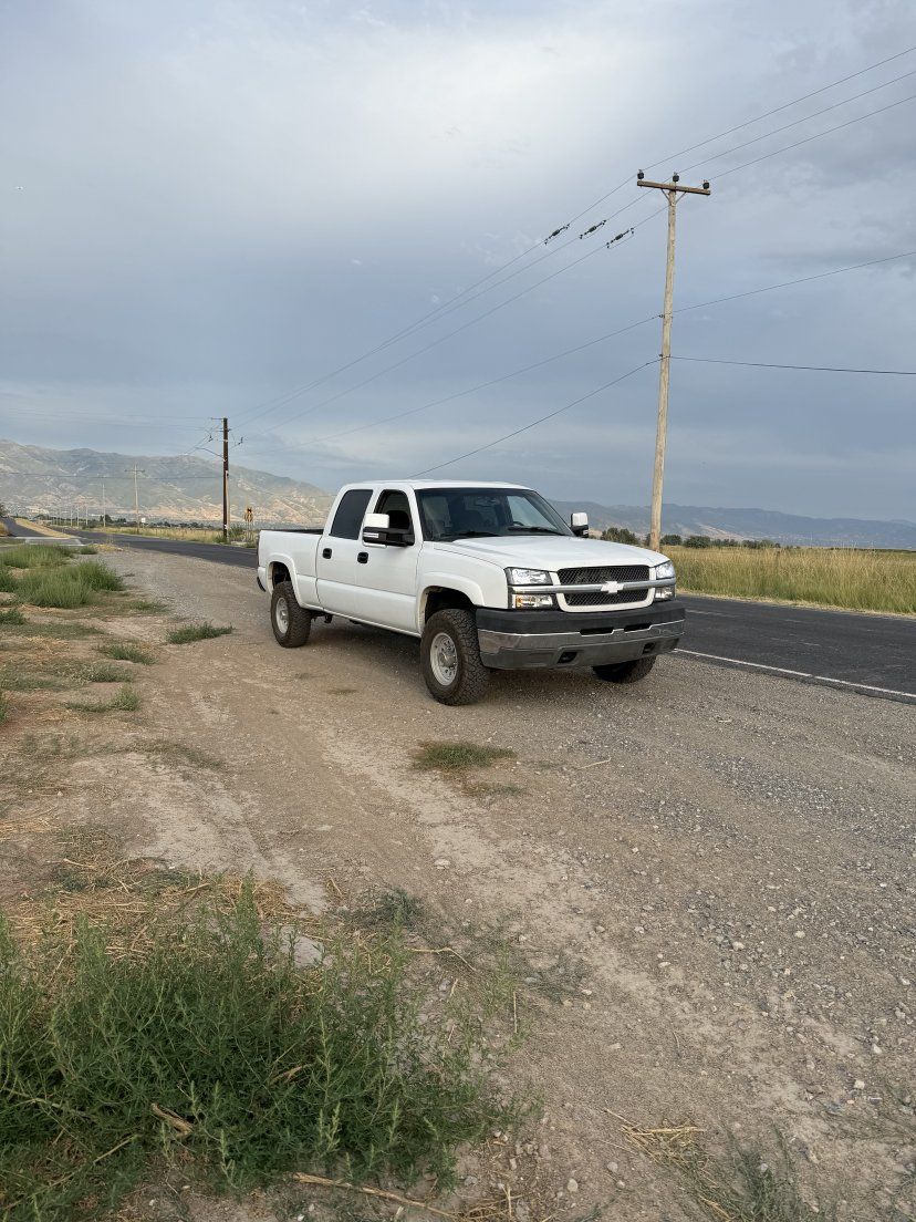 2004 Chevrolet Silverado 2500HD LS