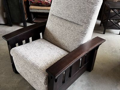 Amish Dutton Maple Wood Mission Recliner Chair