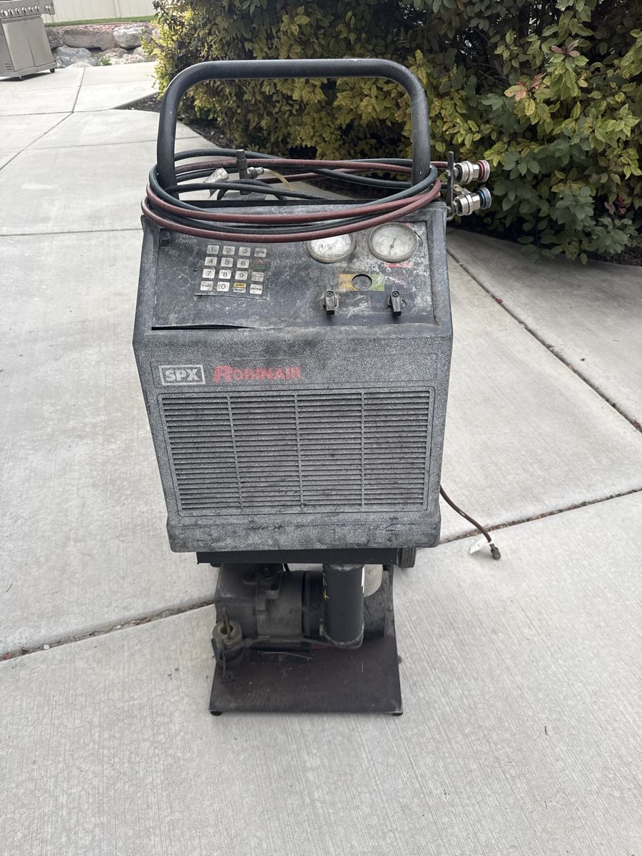 SPX Robinair 34700 Refrigerant Recovery, Recycling and Recharging Station, R-134a, 115V