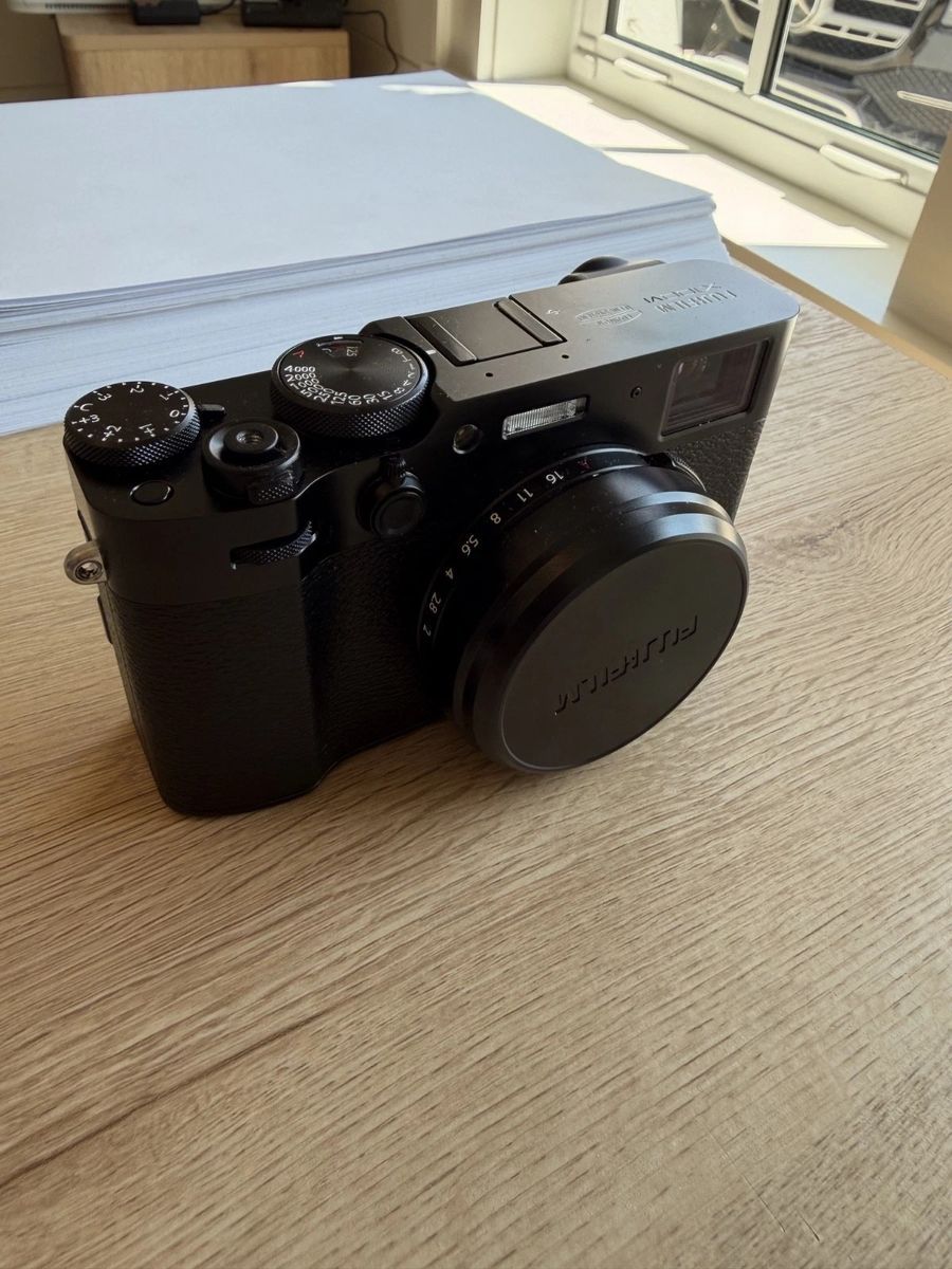 Fujifilm X100VI Black