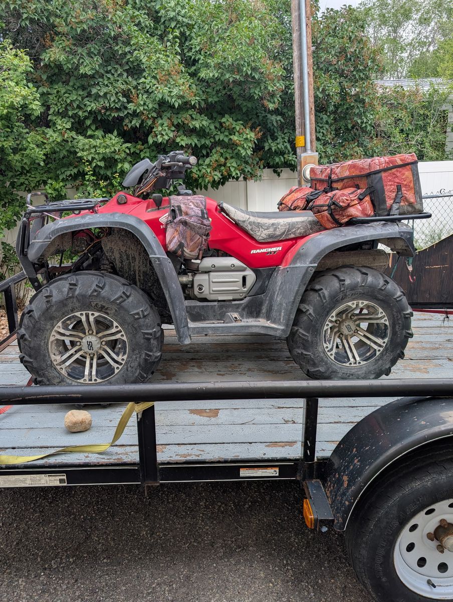 2004 Honda 4 wheeler New Tires