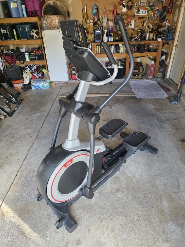 Pro-Form Hybrid Trainer Elliptical - Excellent Condition, Low Impact Cardio