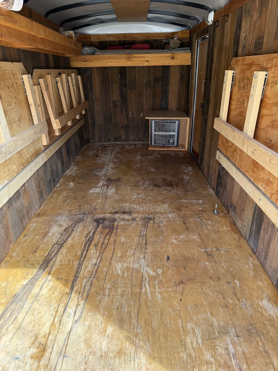 Main image 5