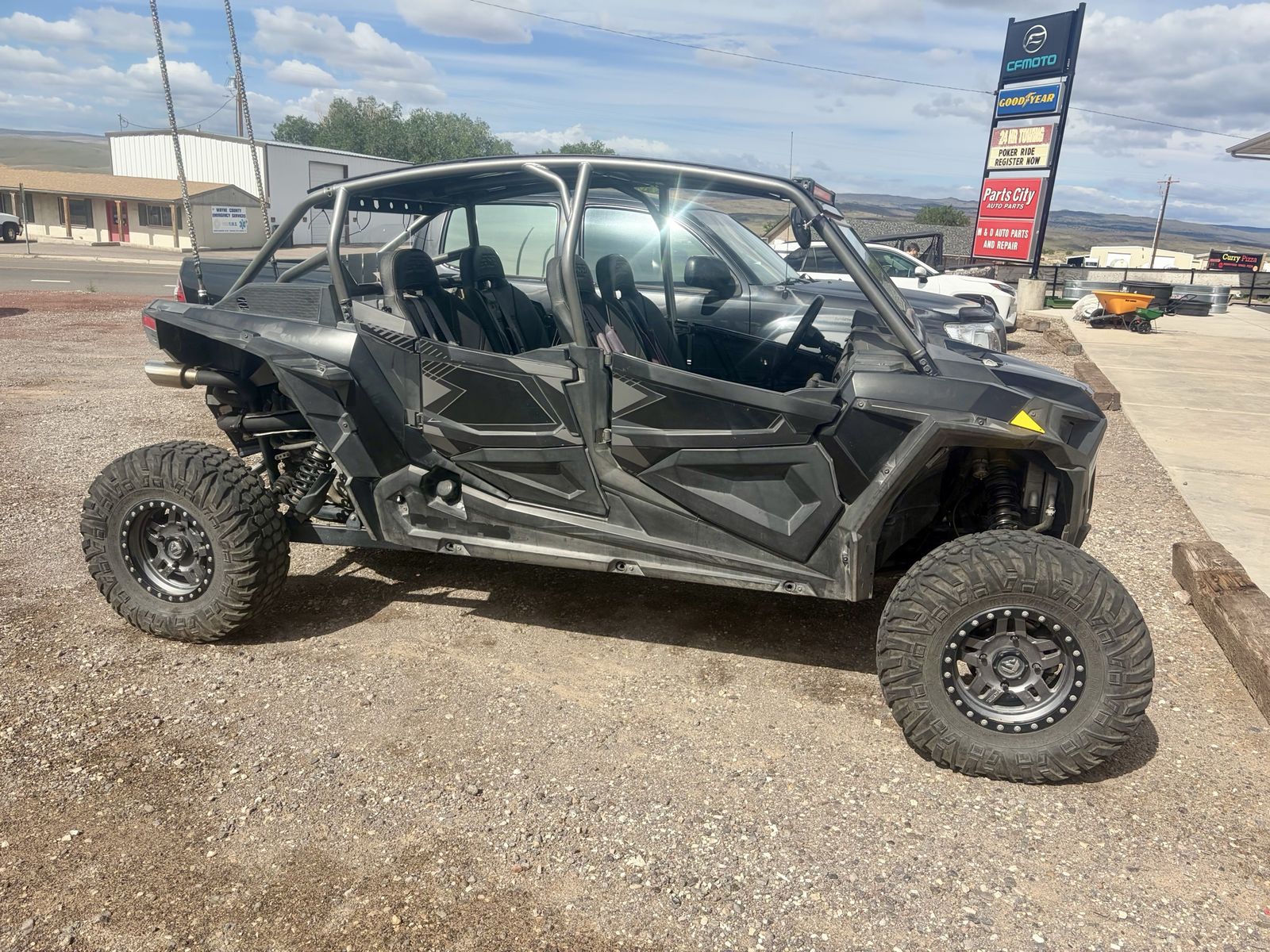 POLARIS RZR XP 1000 TURBO 4-SEATER
