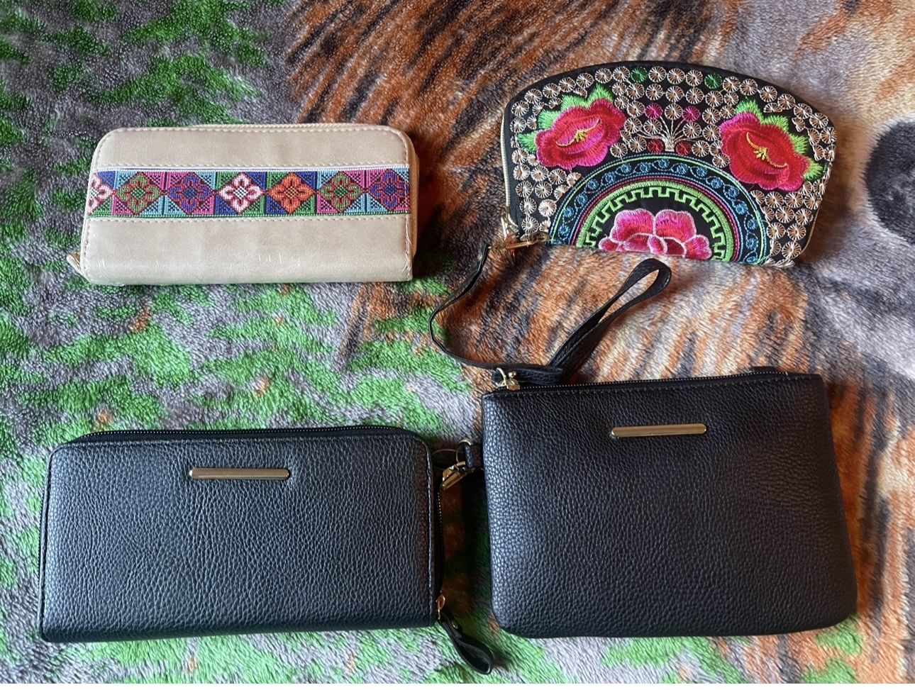 Lot of 4 Wallets/Wristlets: 2 Black Faux Leather, 1 Embroidered Floral, 1 Beige Geometric - Mixed