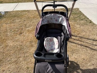 Graco Stroller and Car Seat Combo Travel System SnugRide Infant Car Seat