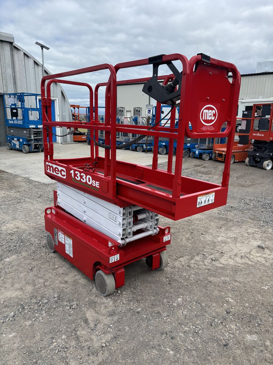 2017 Mec 1330 SE (13') *2yr Warranty* Scissorlift (id.0944 )