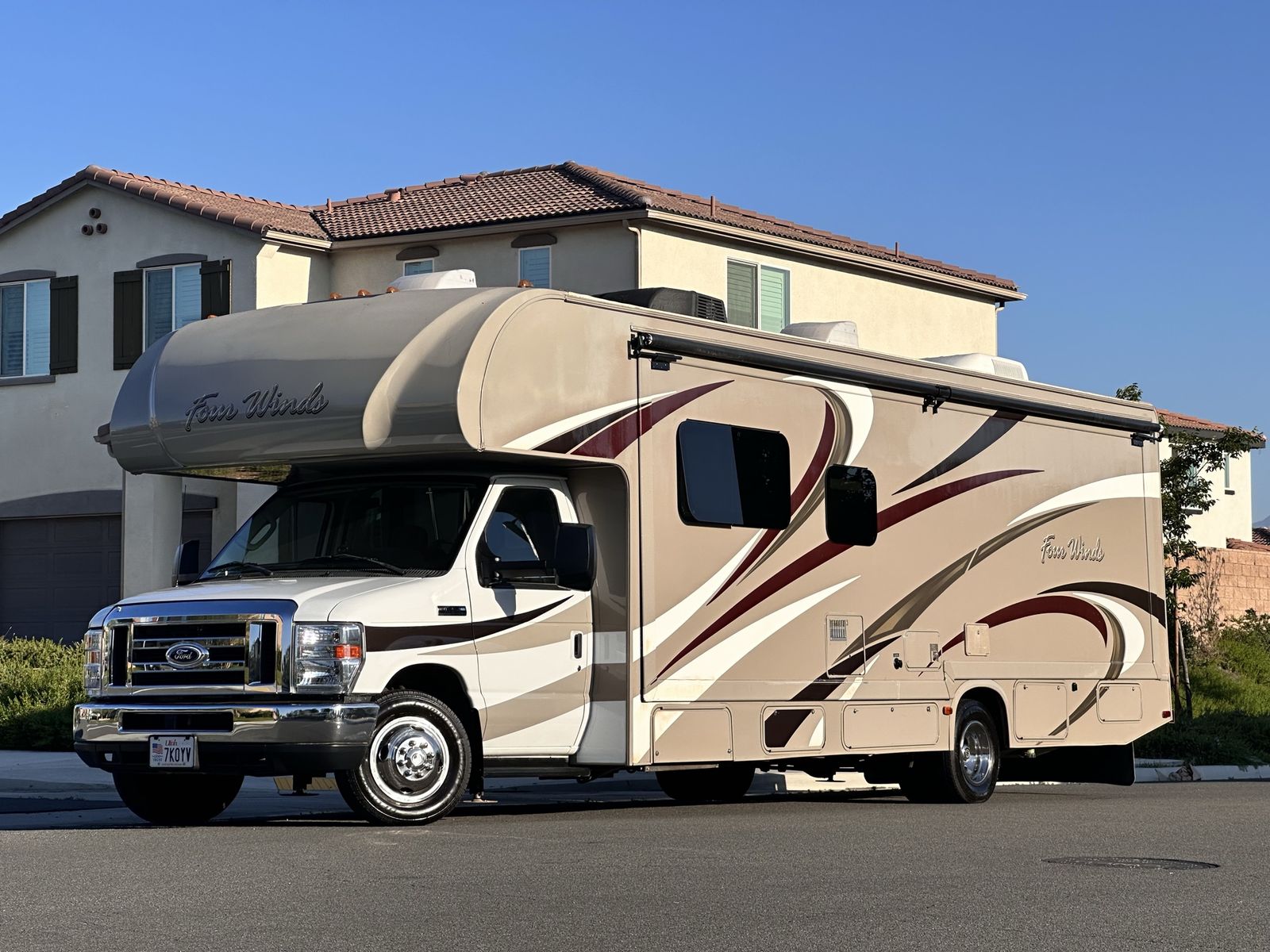 2015 Thor four winds 31W 30,000 original miles