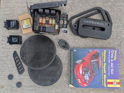 Honda Del Sol & Honda Civic Misc Parts - Manual, Fuses, Speaker Grilles