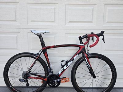 Fuji Carbon 56cm Ultegra Di2 Zipp