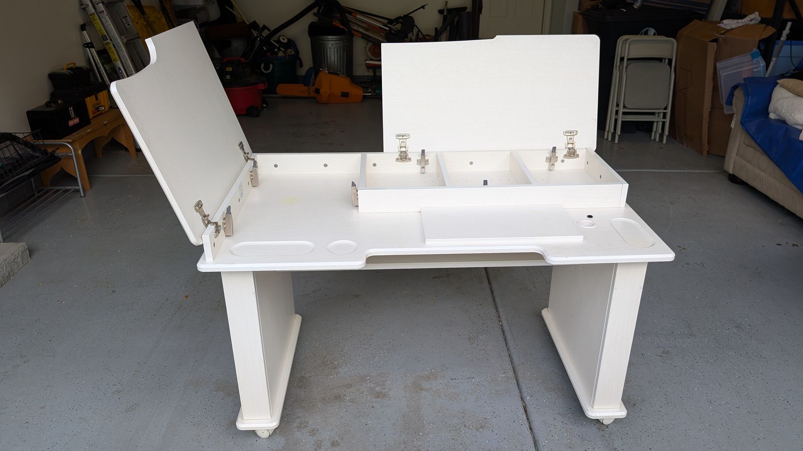 Main image 7