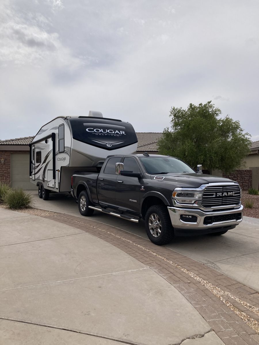 Keystone Cougar Half-Ton Fifth Wheel RV - 2021 RAM 2500 Laramie Crew Cab 4x4