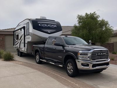 Keystone Cougar Half-Ton Fifth Wheel RV - 2021 RAM 2500 Laramie Crew Cab 4x4