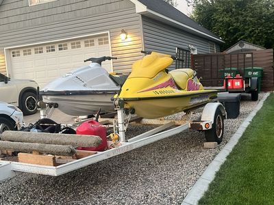 3 Jet skis