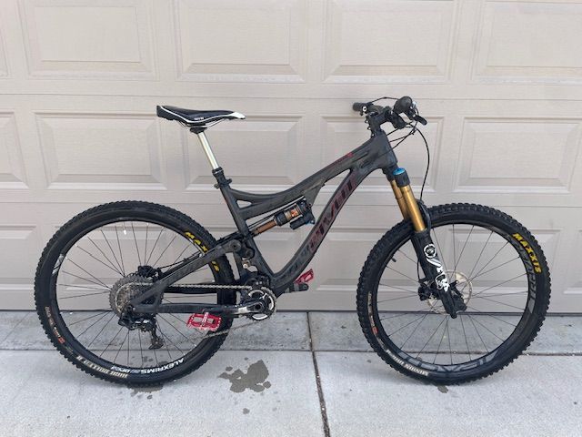 Pivot Mach 6 Carbon XO1 27.5 (Medium)