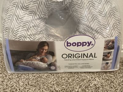 Feeding pillow
