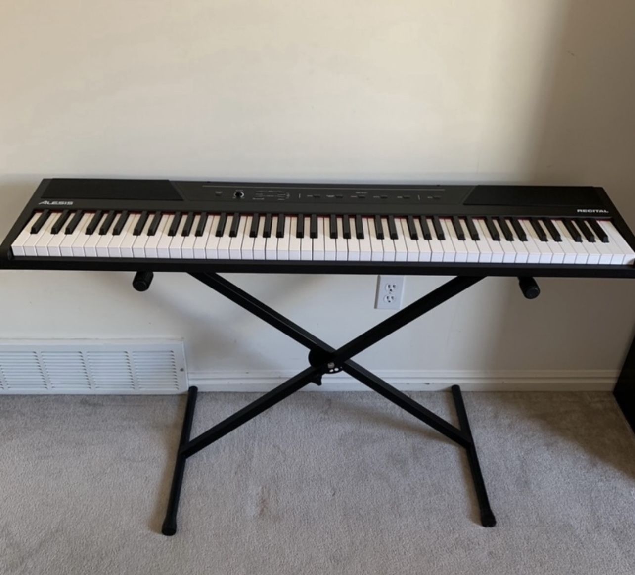 Popular 88 Key Touch-Response Digital Piano