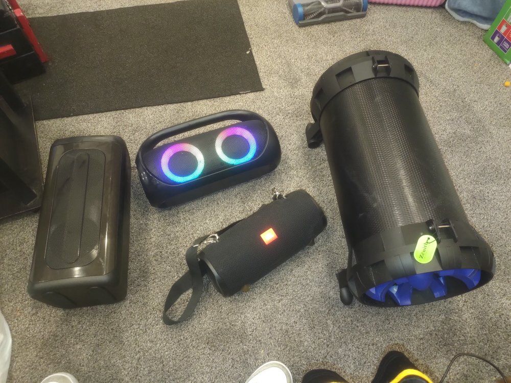 Main image 3