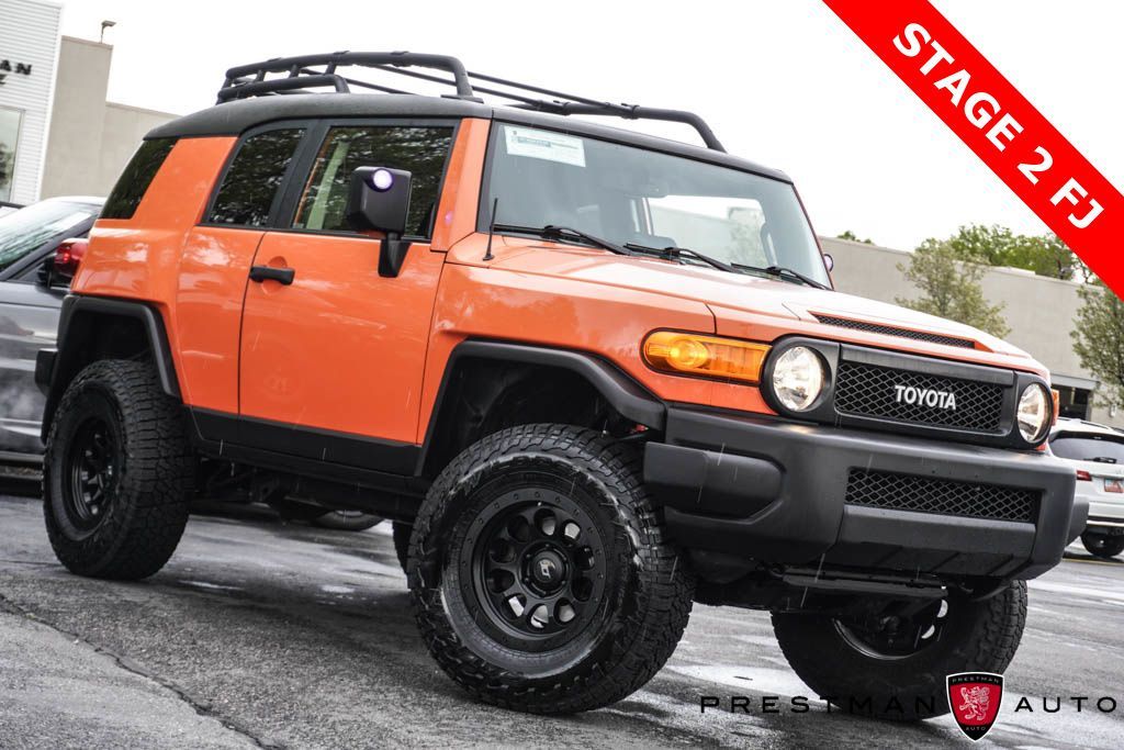 2013 Toyota FJ Cruiser Base
