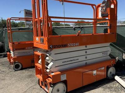 SCISSOR LIFTS FOR RENT! 26 FOOT AND 19 FOOT