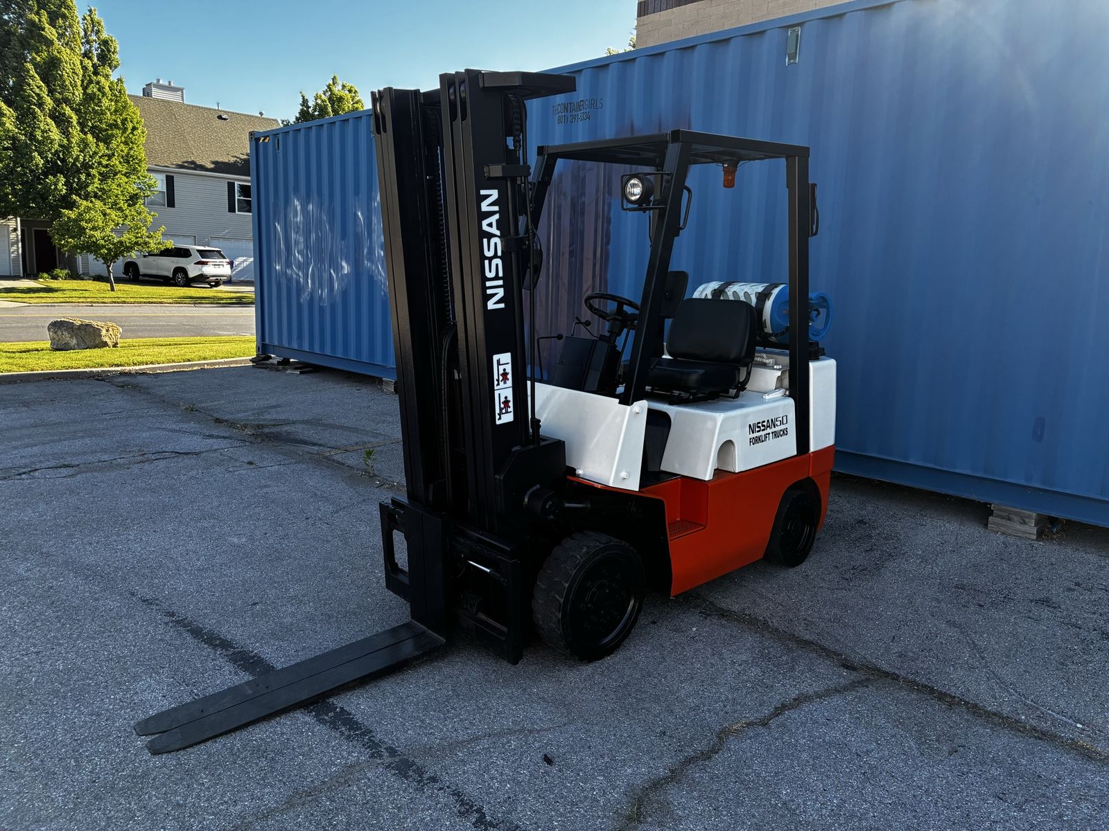 5000 pound Nissan forklift