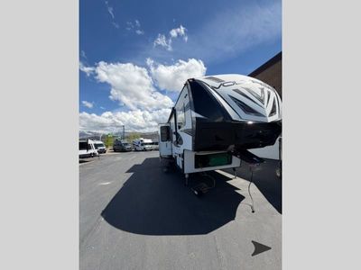 2017 Dutchmen RV Voltage 3655