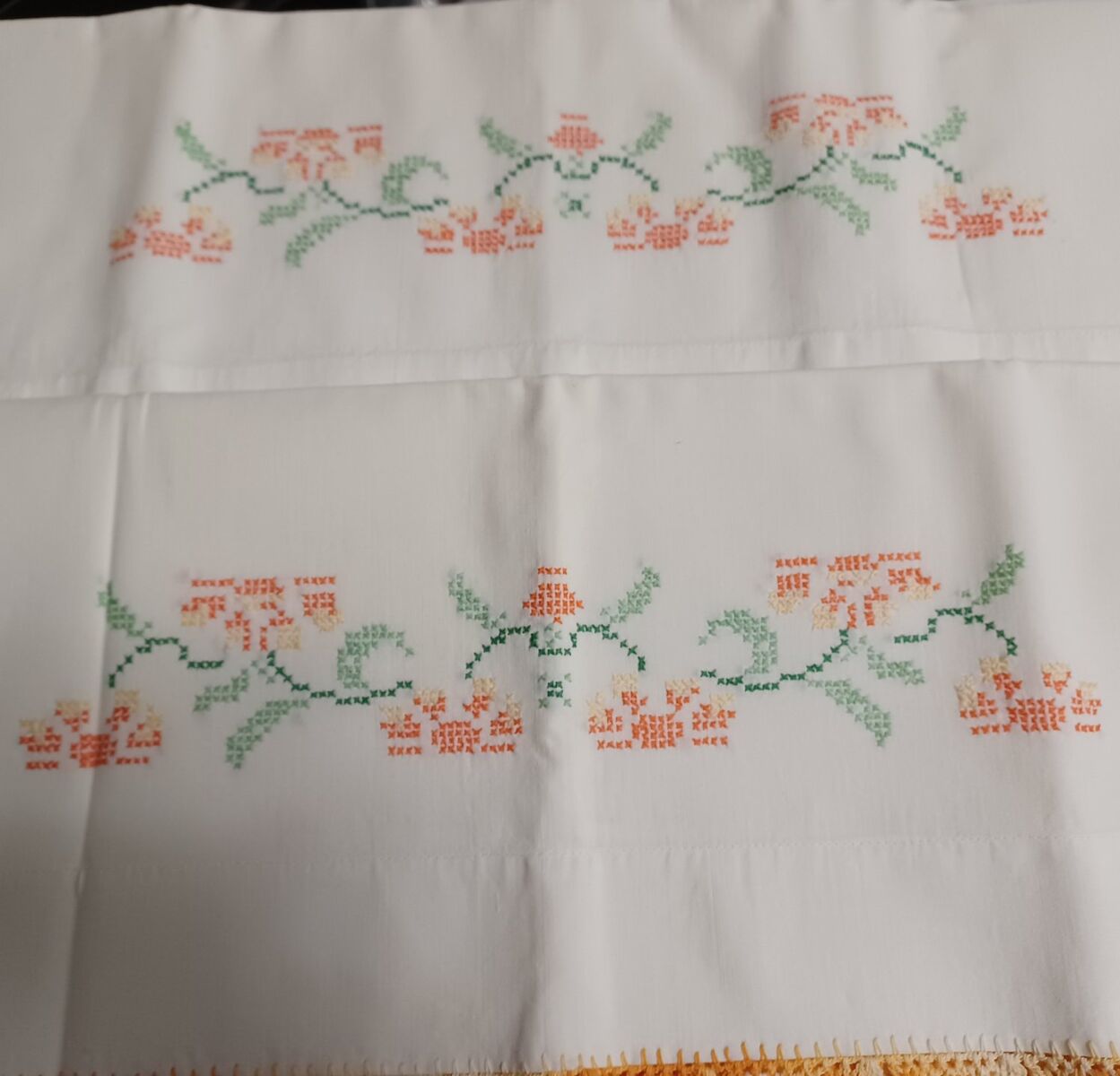 Embroidered Pillowcases Set
