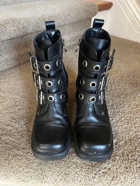 Woman Harley Davidson boots size 7