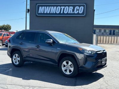 2020 Toyota RAV4 LE