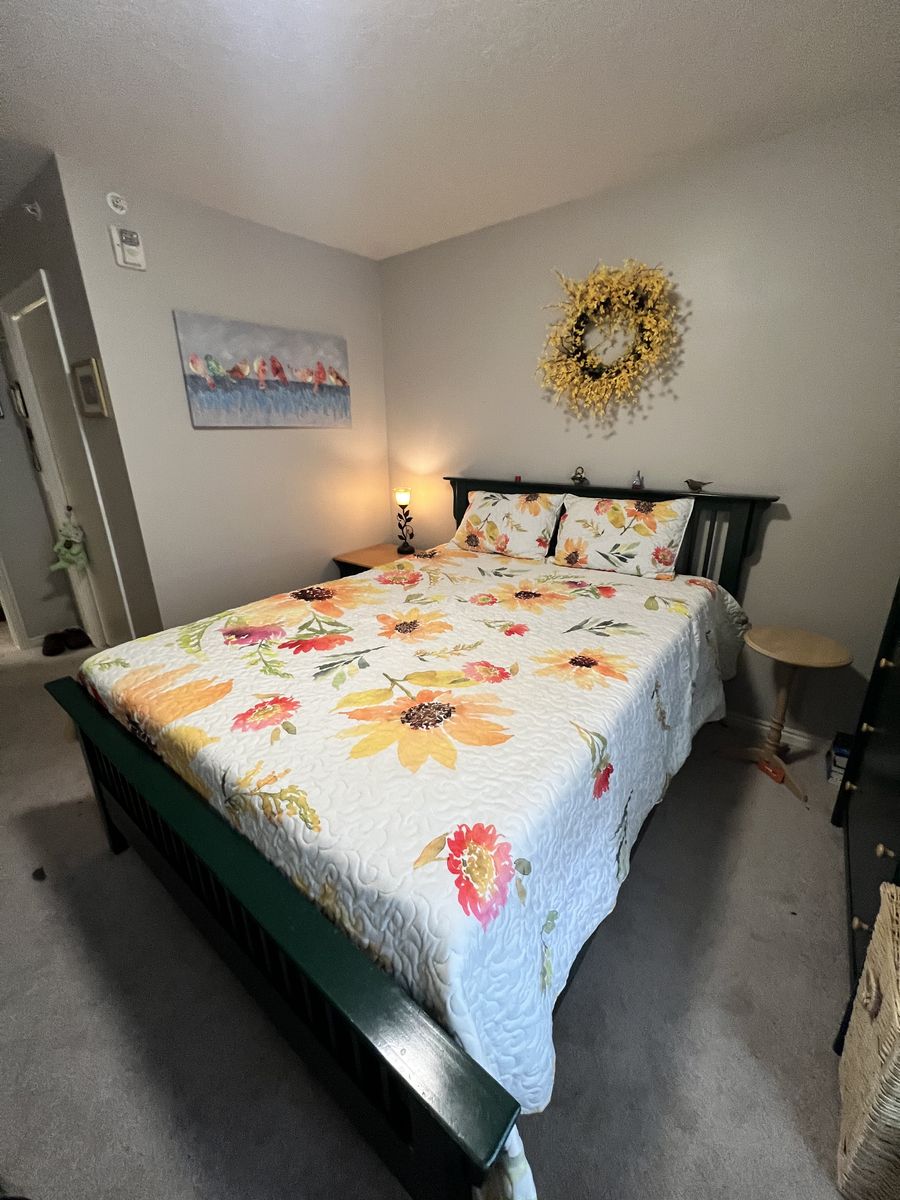 Queen Bedroom Set