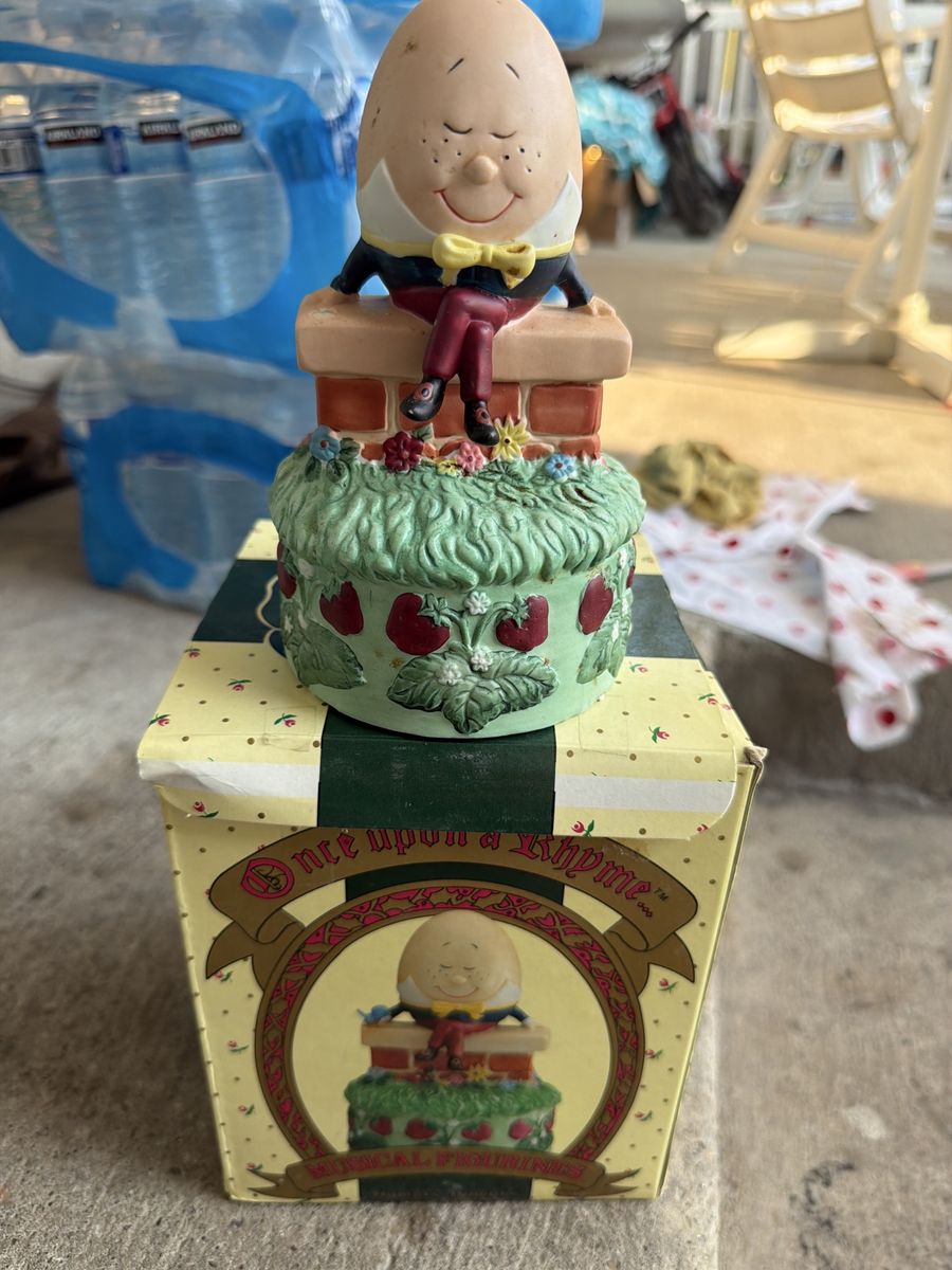 Humpty Dumpty Musical Figurine - Once Upon A Rhyme Nursery Rhyme Decor