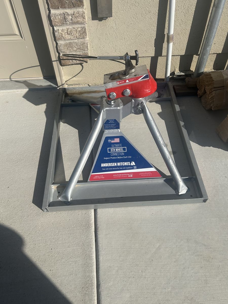 Andersen 5th wheel hitch
