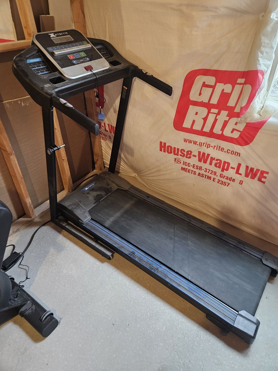 Treadmill 