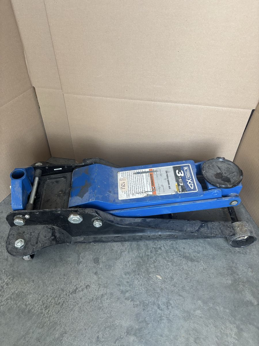 3 and half Ton Jack missing handle