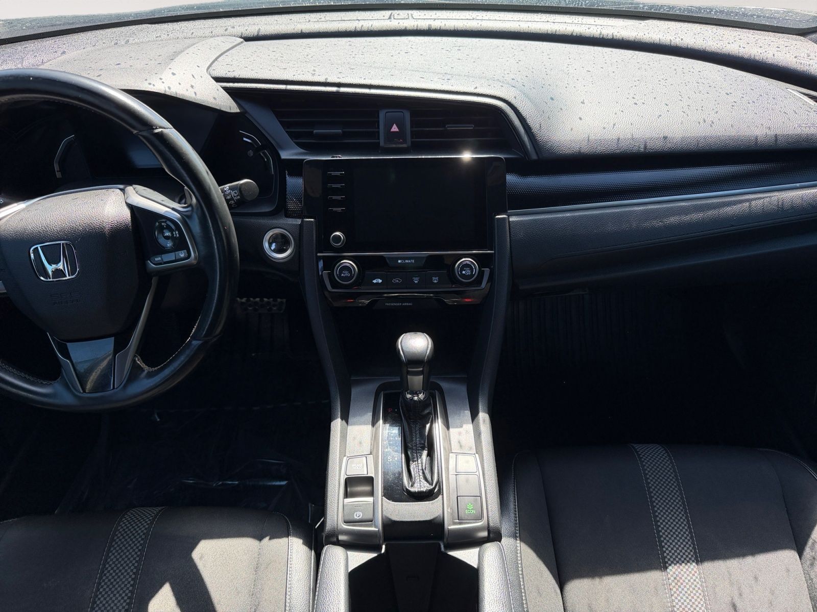 Main image 11