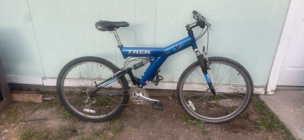 TREK Y3 mountain bike 26 pre-ownef