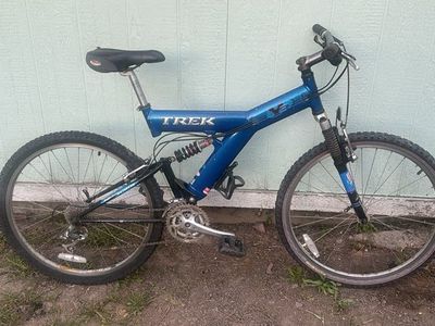TREK Y3 mountain bike 26 pre-ownef