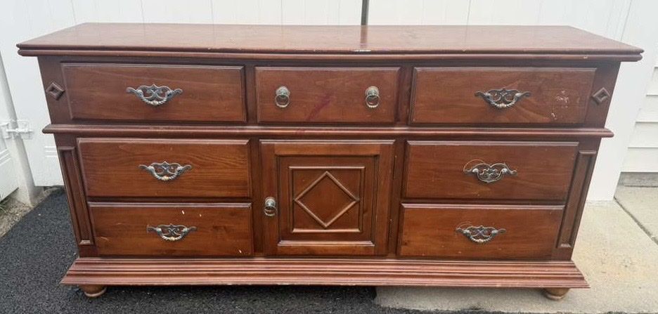 Solid dresser