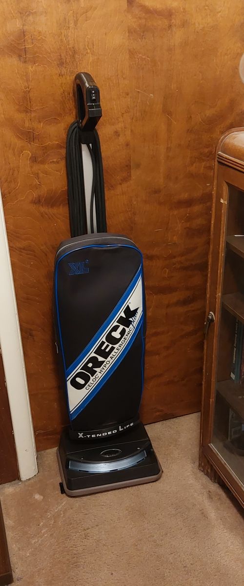 Oreck XL2 Vacuum Cleaner