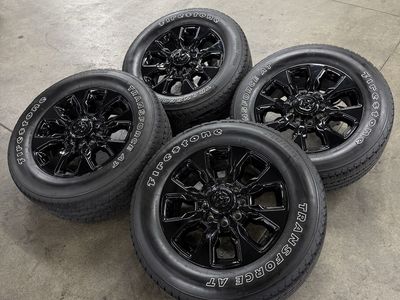 2024 ram 3500 limited midnight OEM 20in wheels/ 285/60/20