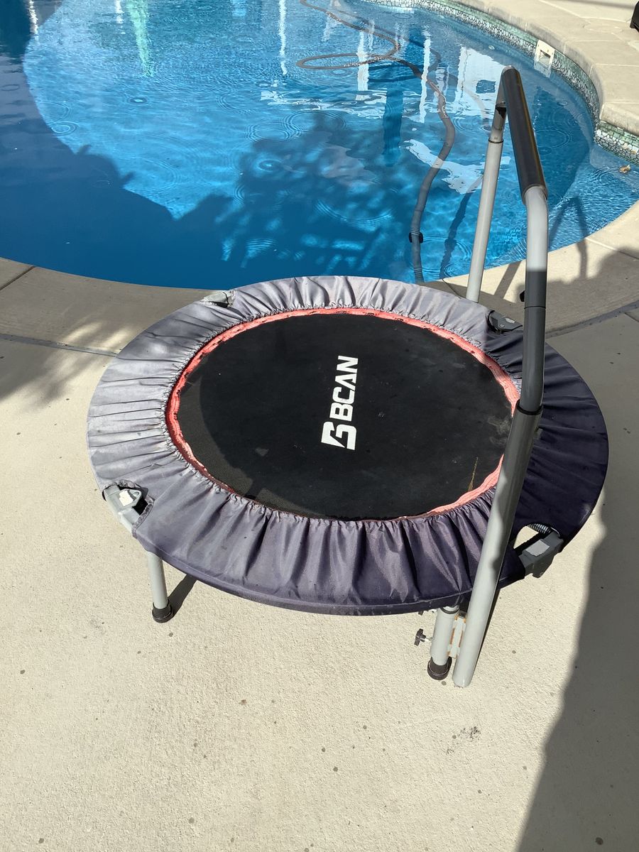 Rebounder/trampoline