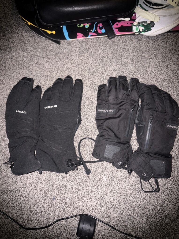 2 Pairs Of Expensive Snowboarding Gloves