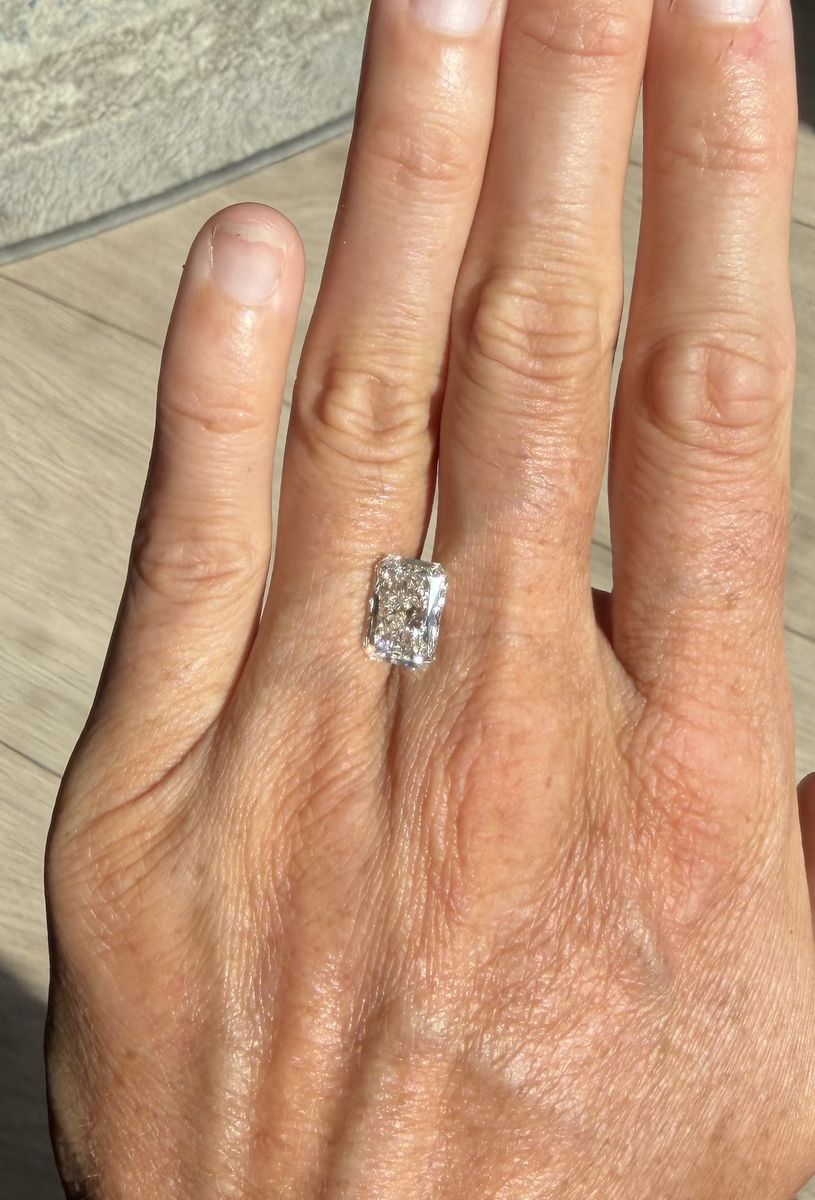 3.74 Carat Diamond - Huge, Stunning, IGI cert