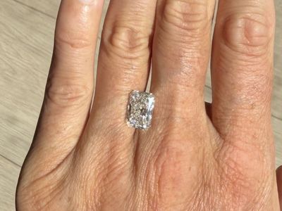 3.74 Carat Diamond - Huge, Stunning, IGI cert