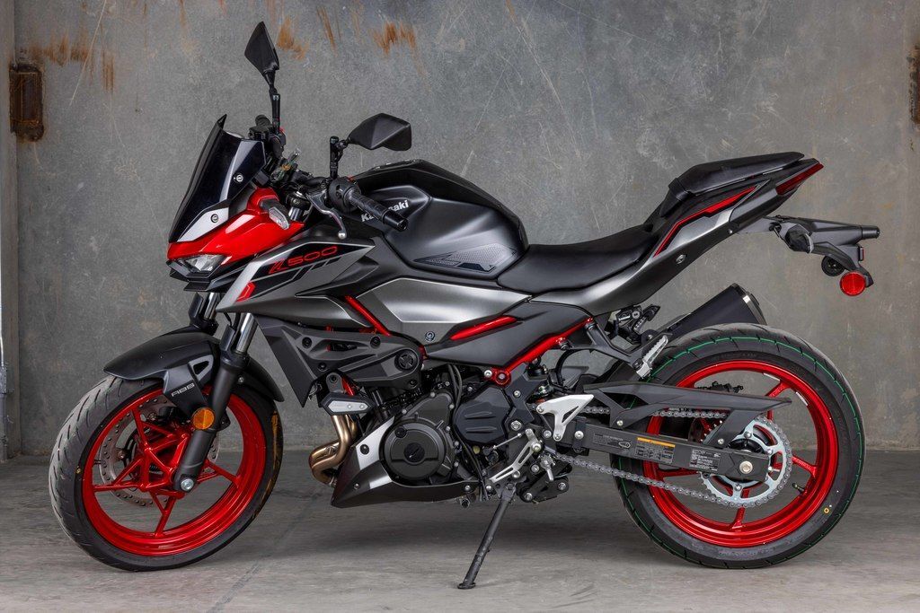 2025 Kawasaki Z500 SE ABS