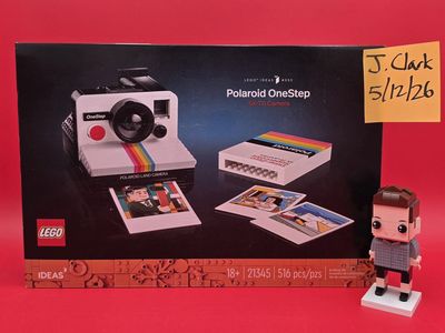 LEGO Ideas Set 21345 - Polaroid OneStep SX-70 Camera